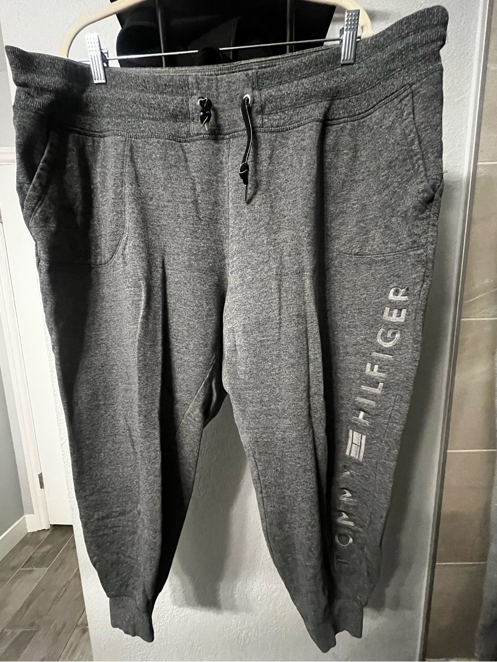 3X | Tommy Hilfiger Gray Jogger/Loungewear Sweatpants
